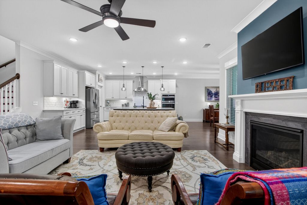 Image 12 of property listing at 4336 John Hatch Drive, Johns Island, SC 29455