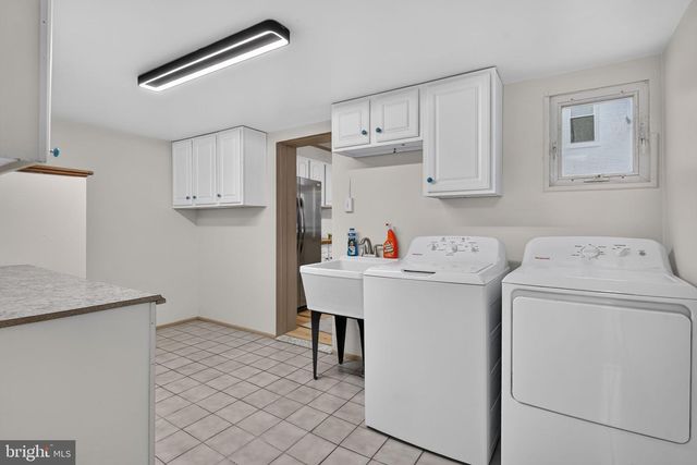 325 CHERRY ST, Columbia, PA 17512