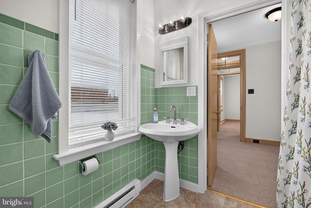 325 CHERRY ST, Columbia, PA 17512