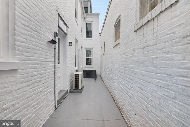 325 CHERRY ST, Columbia, PA 17512
