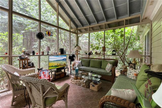 905 Daisy Lane, Athens, GA 30605