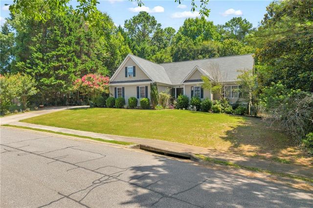 905 Daisy Lane, Athens, GA 30605