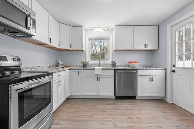 6 Michael Avenue, Derry, NH 03038