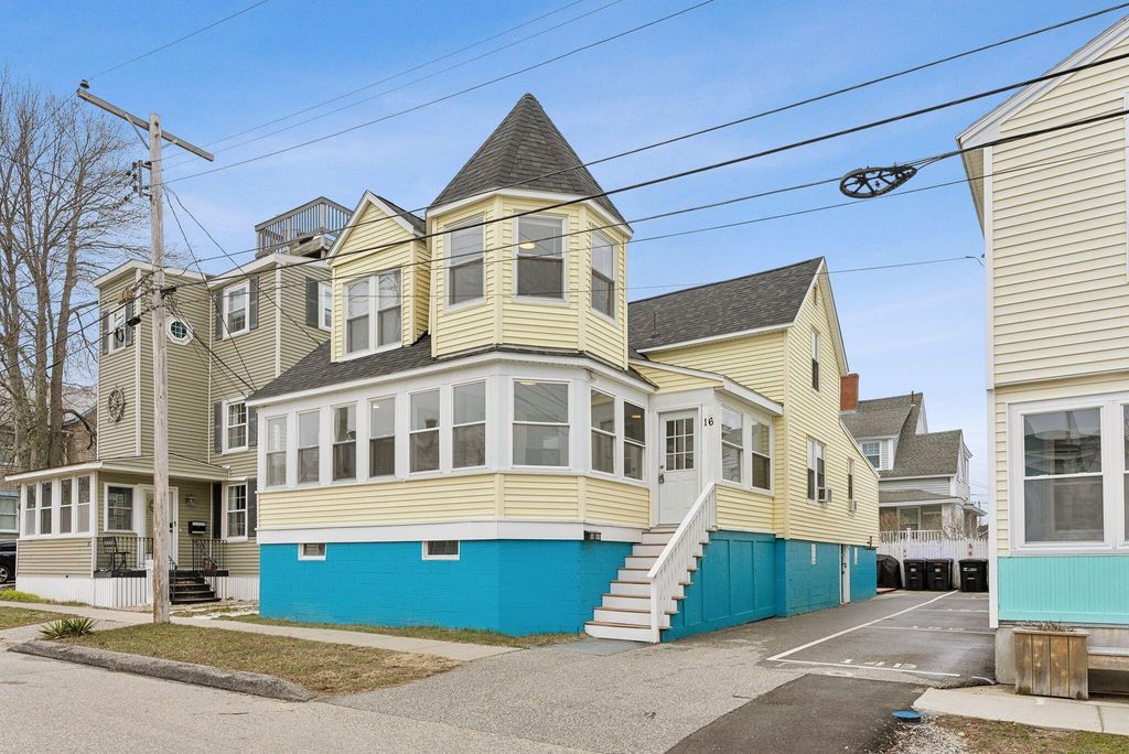 16 Union Avenue, Old Orchard Beach, ME 04064 — exterior