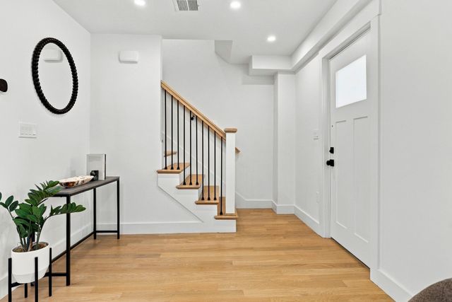 8 Rodman Rd, Ashland, MA 01721