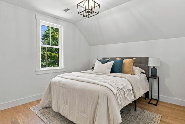 8 Rodman Rd, Ashland, MA 01721