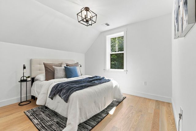 8 Rodman Rd, Ashland, MA 01721