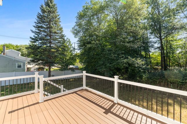 8 Rodman Rd, Ashland, MA 01721