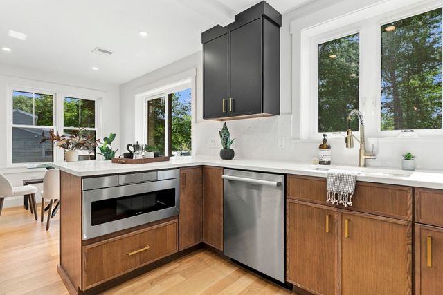 8 Rodman Rd, Ashland, MA 01721