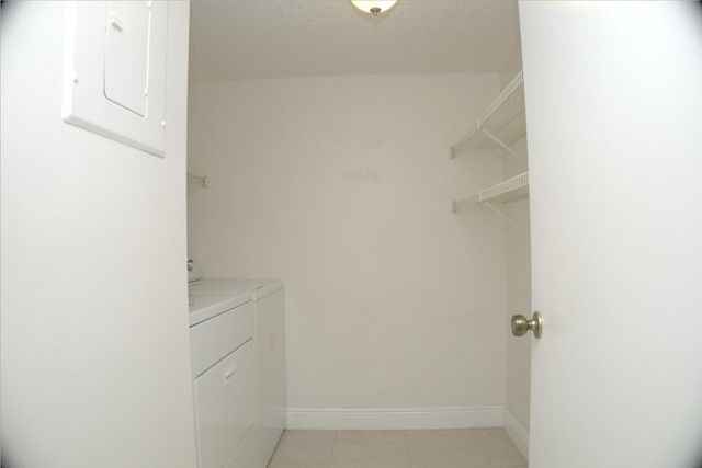 815 Sky Pine Way D2, Greenacres, FL 33415