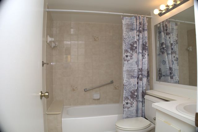 815 Sky Pine Way D2, Greenacres, FL 33415