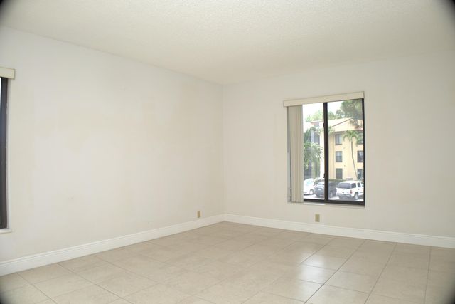 815 Sky Pine Way D2, Greenacres, FL 33415