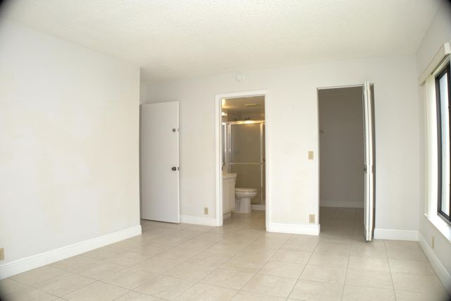 815 Sky Pine Way D2, Greenacres, FL 33415
