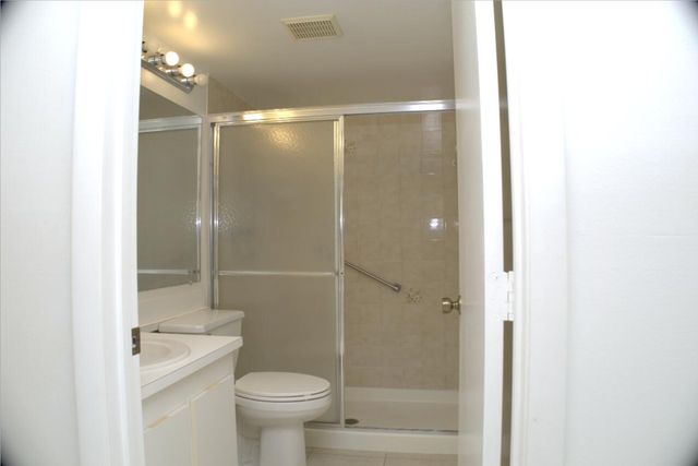 815 Sky Pine Way D2, Greenacres, FL 33415