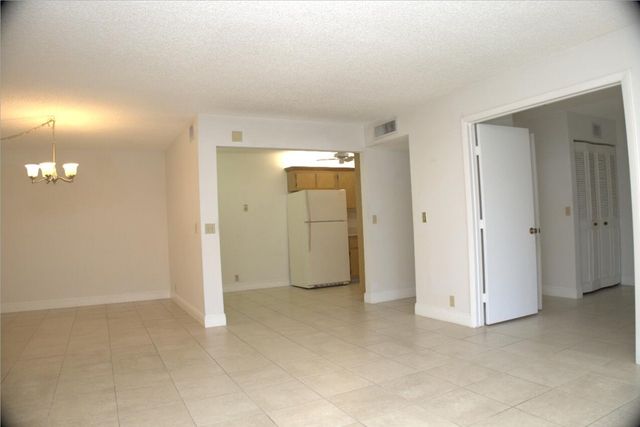 815 Sky Pine Way D2, Greenacres, FL 33415
