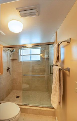 437 CERROMAR LANE 525, Venice, FL 34293