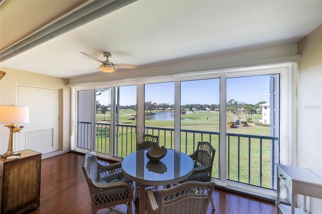 437 CERROMAR LANE 525, Venice, FL 34293