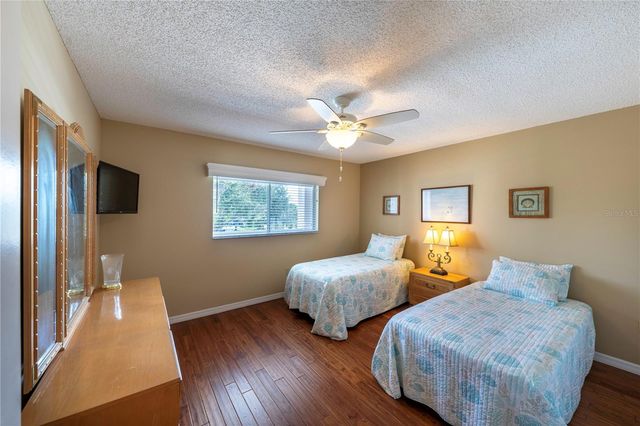 437 CERROMAR LANE 525, Venice, FL 34293