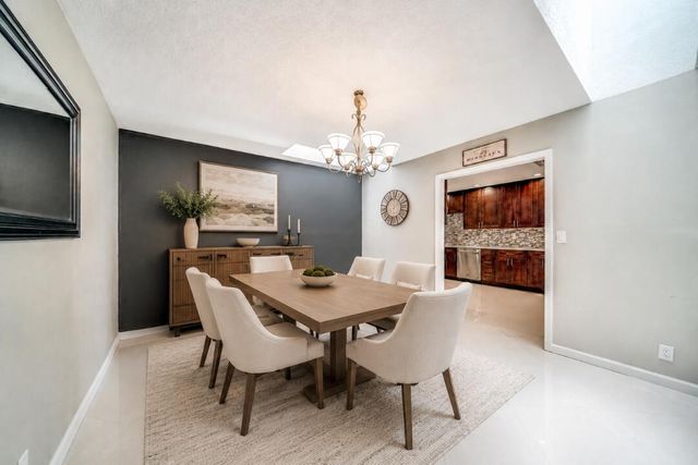 574 JUNIPER Place, Wellington, FL 33414