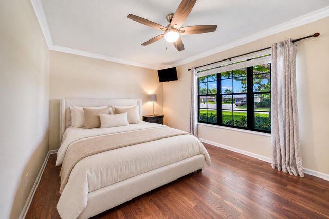 574 JUNIPER Place, Wellington, FL 33414