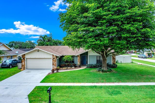 574 JUNIPER Place, Wellington, FL 33414
