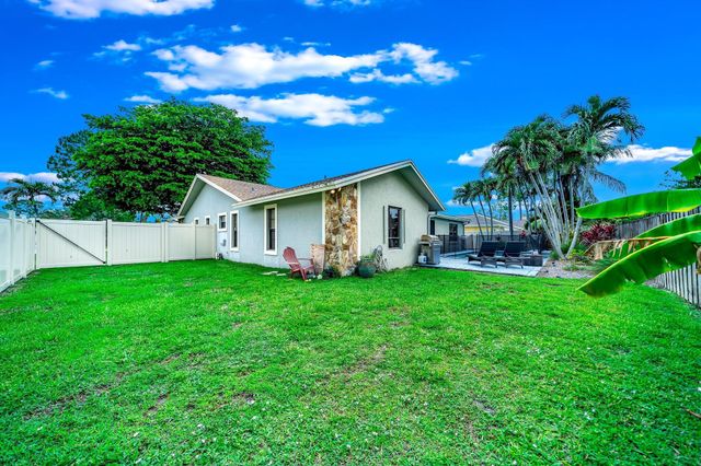 574 JUNIPER Place, Wellington, FL 33414