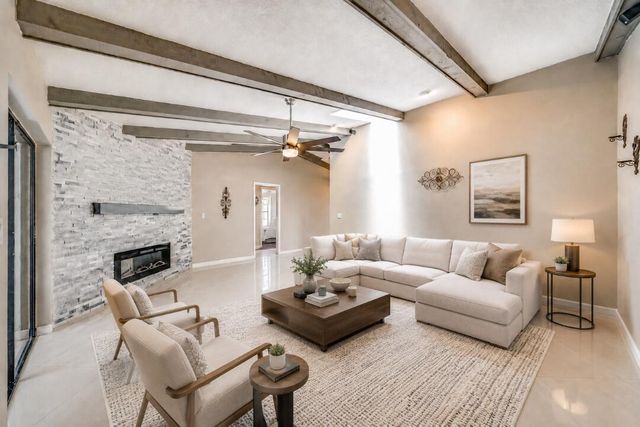 574 JUNIPER Place, Wellington, FL 33414