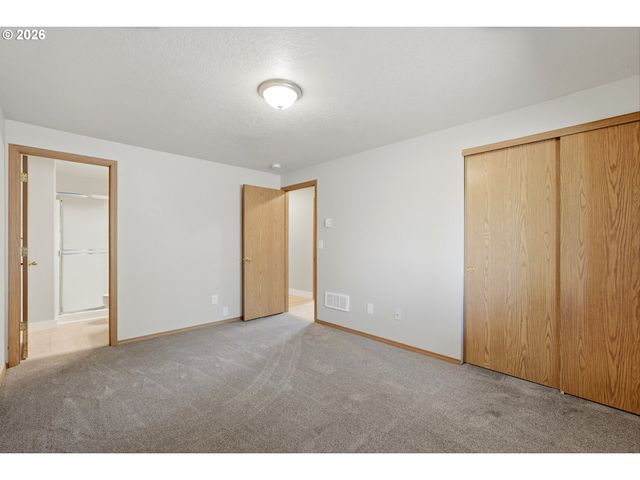 207 Se 11th Cir, Battle Ground, WA 98604