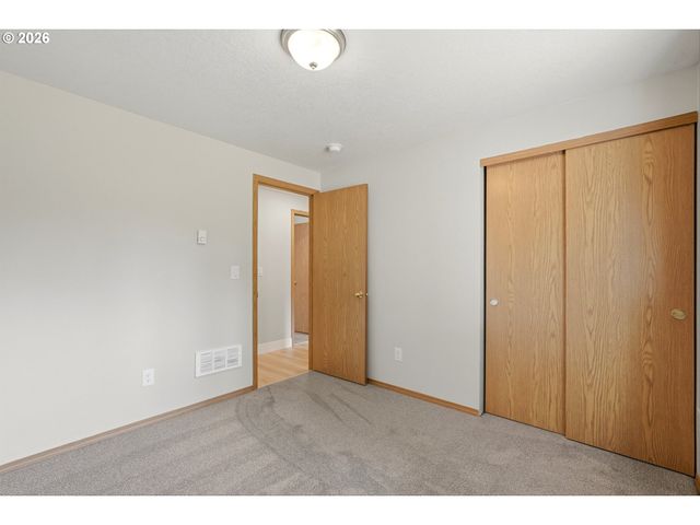 207 Se 11th Cir, Battle Ground, WA 98604