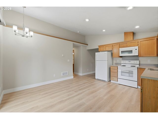 207 Se 11th Cir, Battle Ground, WA 98604