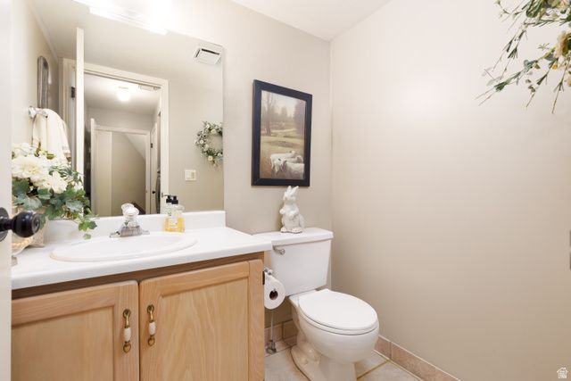 2050 E JOHNSTONE DR, Sandy, UT 84093