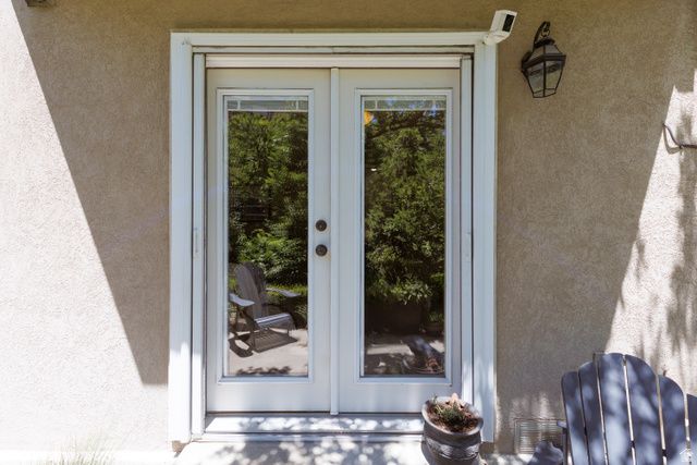 2050 E JOHNSTONE DR, Sandy, UT 84093