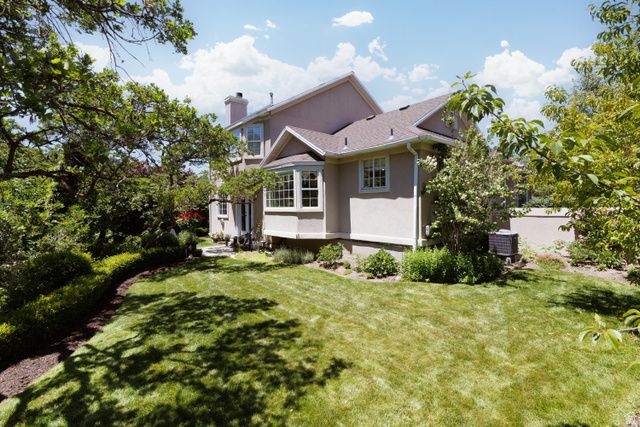 2050 E JOHNSTONE DR, Sandy, UT 84093