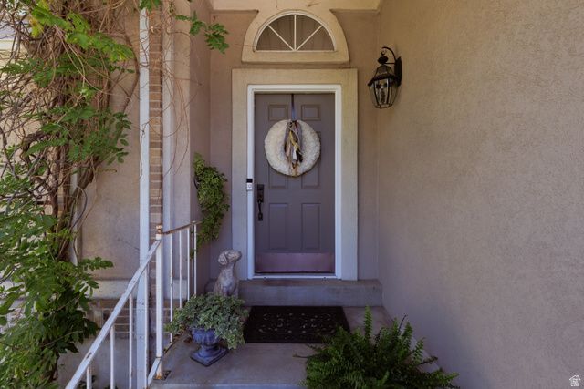 2050 E JOHNSTONE DR, Sandy, UT 84093