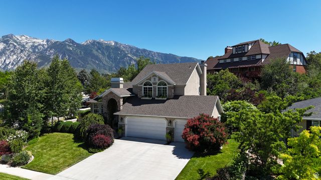 2050 E JOHNSTONE DR, Sandy, UT 84093