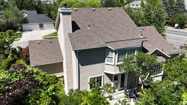 2050 E JOHNSTONE DR, Sandy, UT 84093