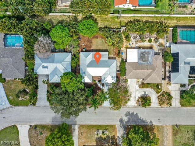1537 Covington CIR E, Fort Myers, FL 33919