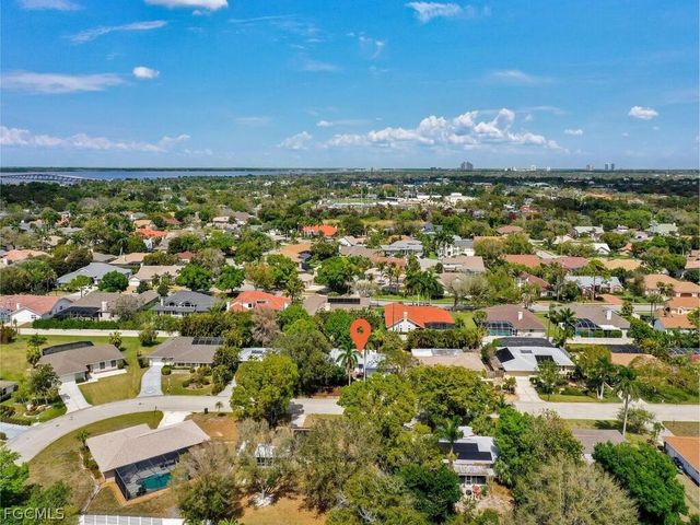 1537 Covington CIR E, Fort Myers, FL 33919