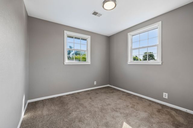 3825 Sam Boney Dr, Nashville, TN 37211