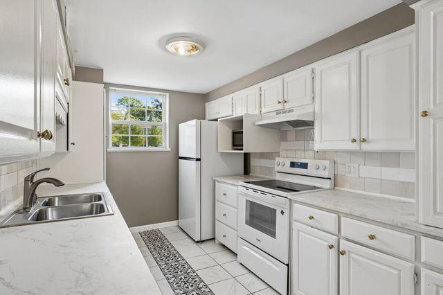 3825 Sam Boney Dr, Nashville, TN 37211