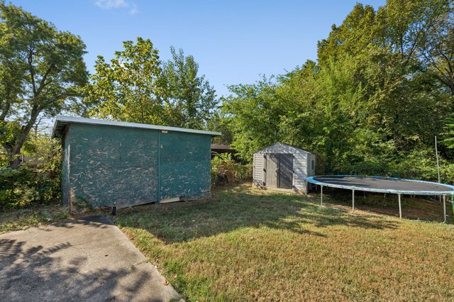3825 Sam Boney Dr, Nashville, TN 37211
