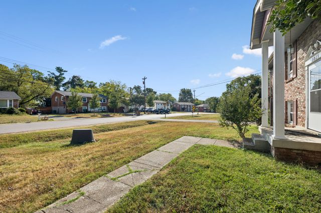 3825 Sam Boney Dr, Nashville, TN 37211