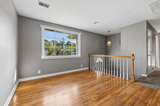 3825 Sam Boney Dr, Nashville, TN 37211