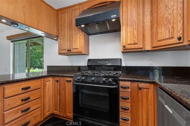 12 Evening Shadow, Irvine, CA 92603