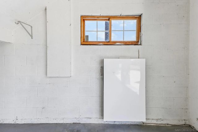 6214 Radio, San Diego, CA 92114