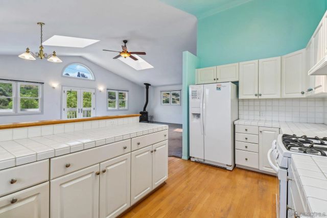 6214 Radio, San Diego, CA 92114