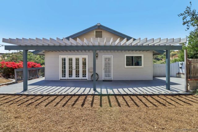 6214 Radio, San Diego, CA 92114