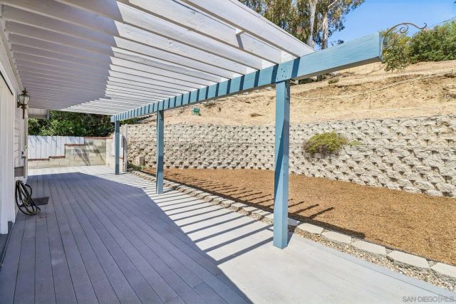 6214 Radio, San Diego, CA 92114