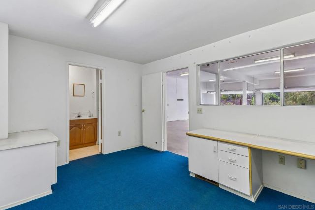 6214 Radio, San Diego, CA 92114