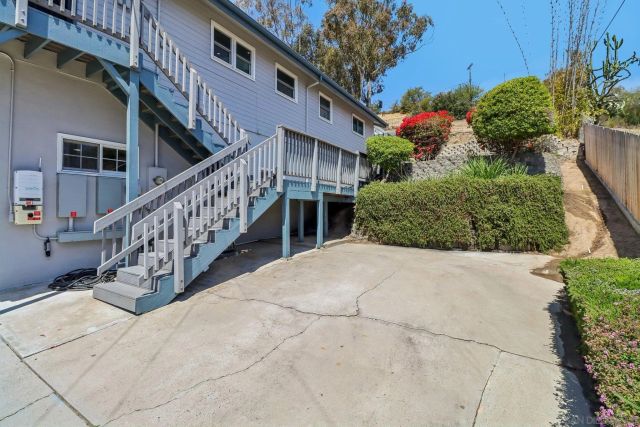 6214 Radio, San Diego, CA 92114